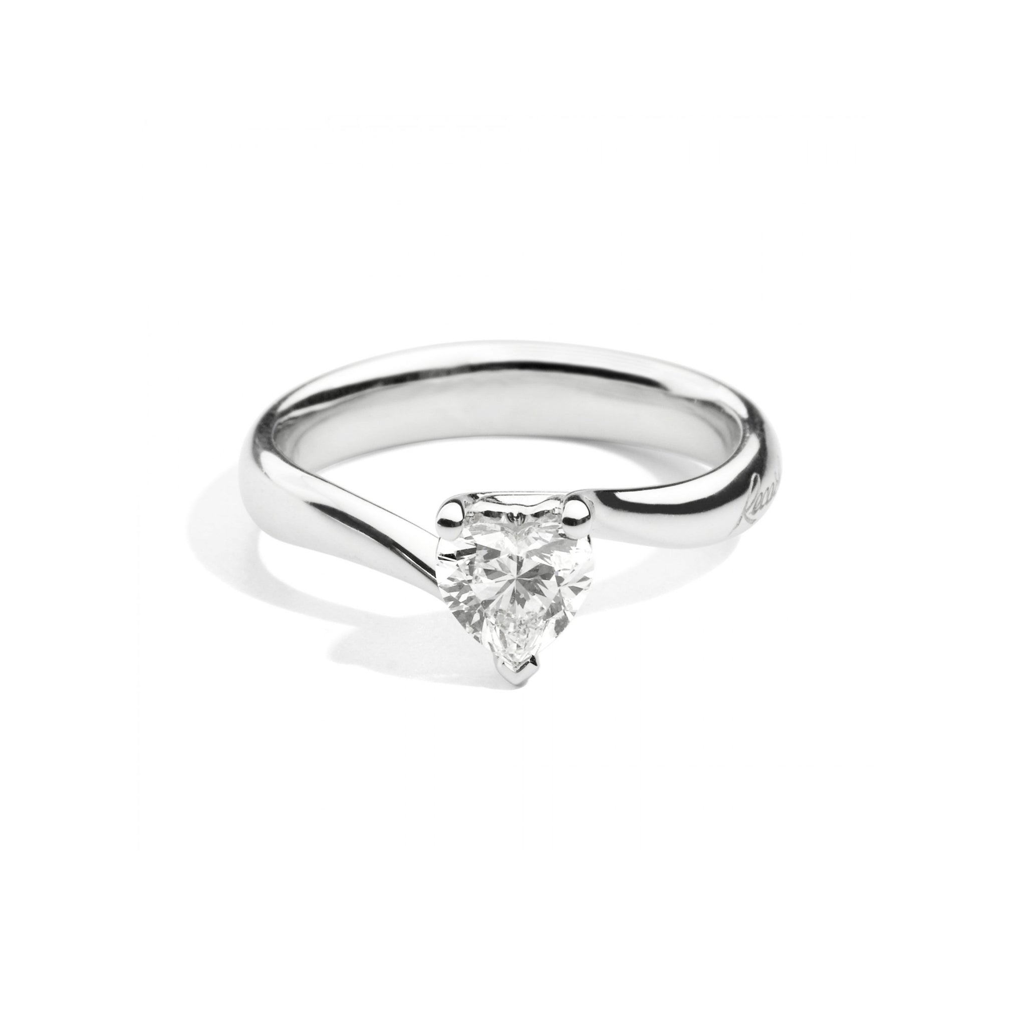 Anello solitario in oro bianco con diamante a cuore Anniversary Love Recarlo