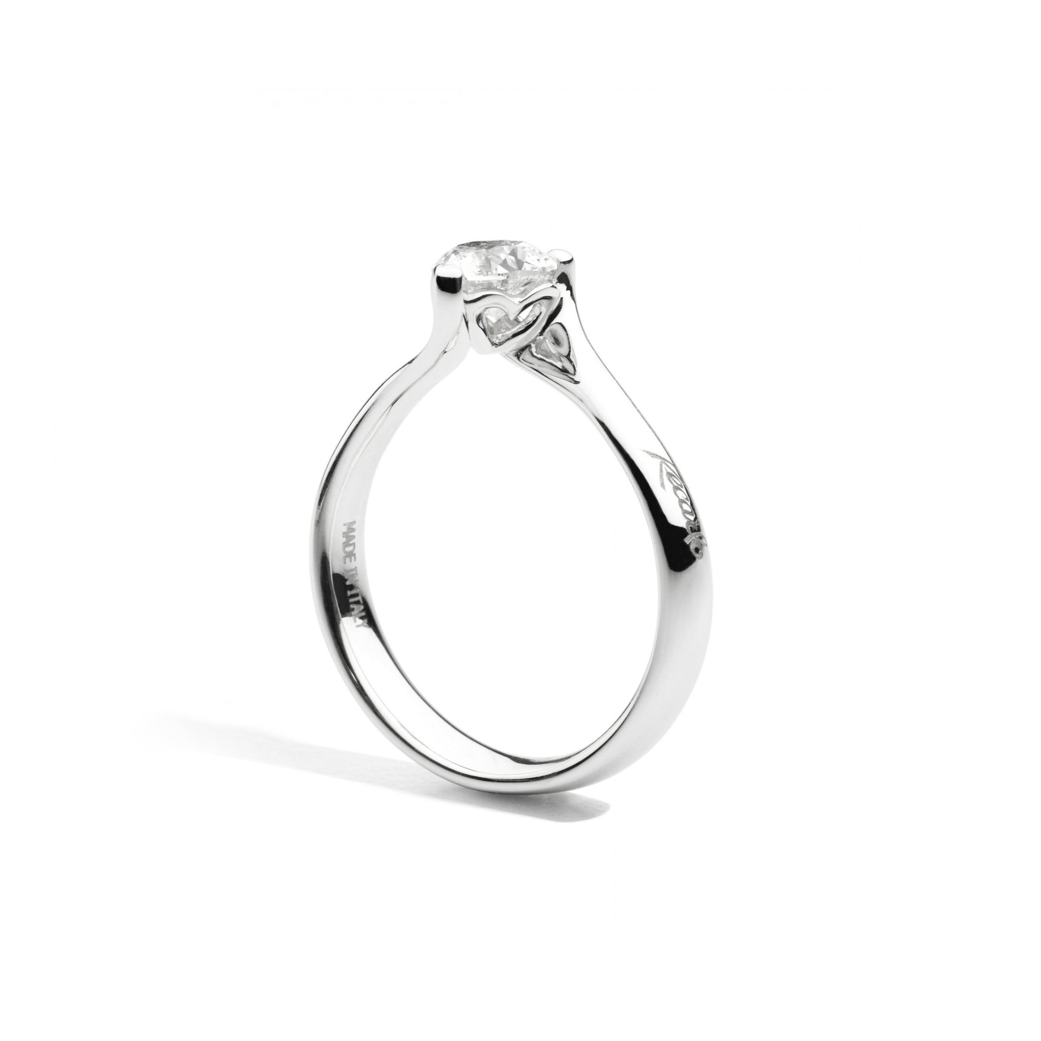 Anello solitario in oro bianco con diamante a cuore Anniversary Love Recarlo