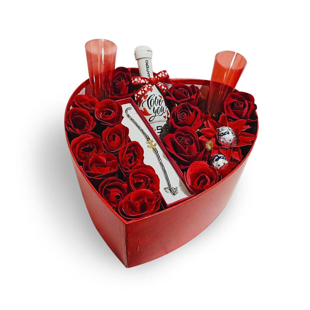 Confezione regalo a forma di cuore con vino SANTERO 958 extra dry I LOVE YOU 75 CL
